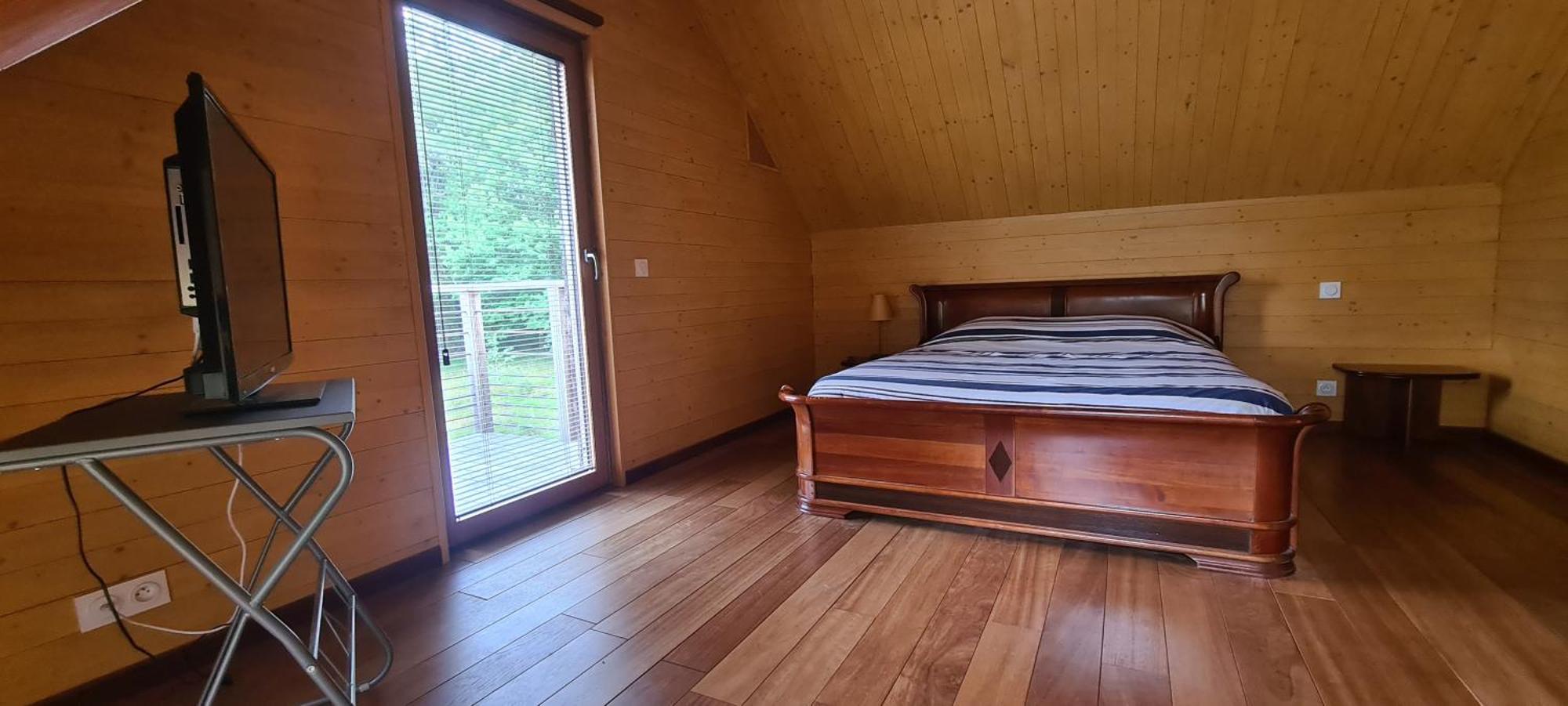 La Maison Dans Les Bois Soucelles Exteriér fotografie
