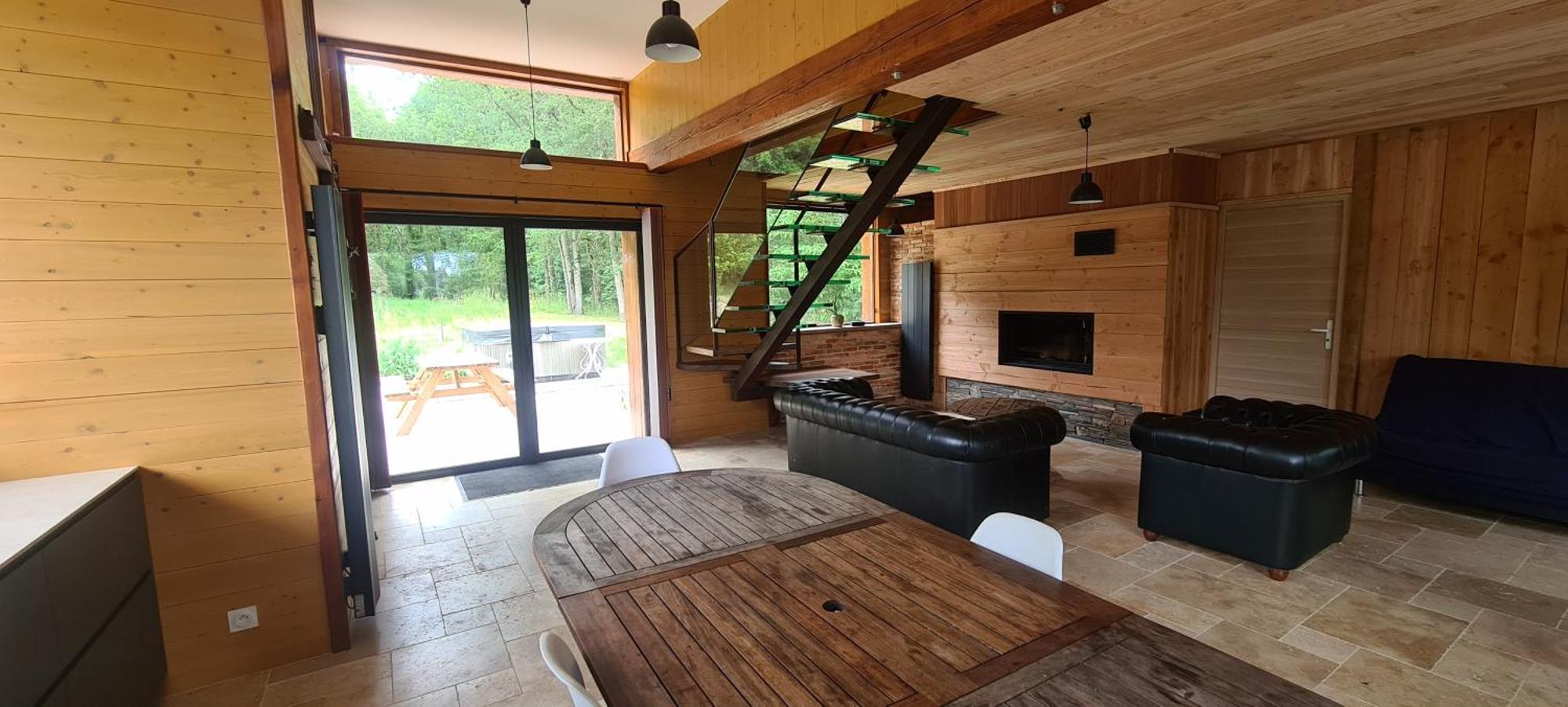 La Maison Dans Les Bois Soucelles Exteriér fotografie