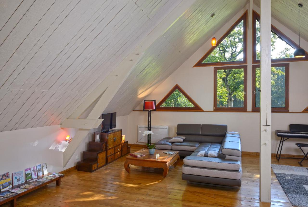 La Maison Dans Les Bois Soucelles Exteriér fotografie